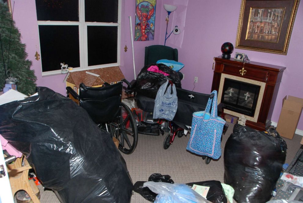 PHOTO: Gypsy and Dee Dee Blanchards pink home, including this living room, was built for them by Habitat for Humanity.
