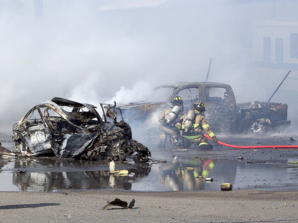 PHOTO: A small plane crashed in northern New Jersey, May 15, 2017.