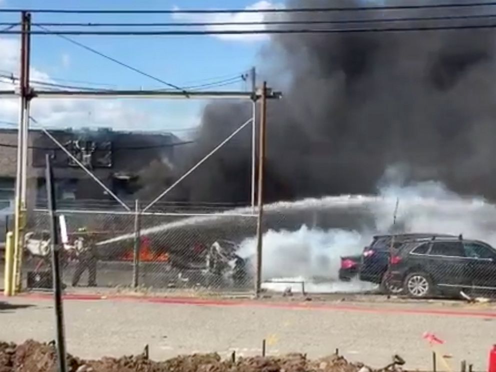 PHOTO: A small plane crashed in northern New Jersey, May 15, 2017.