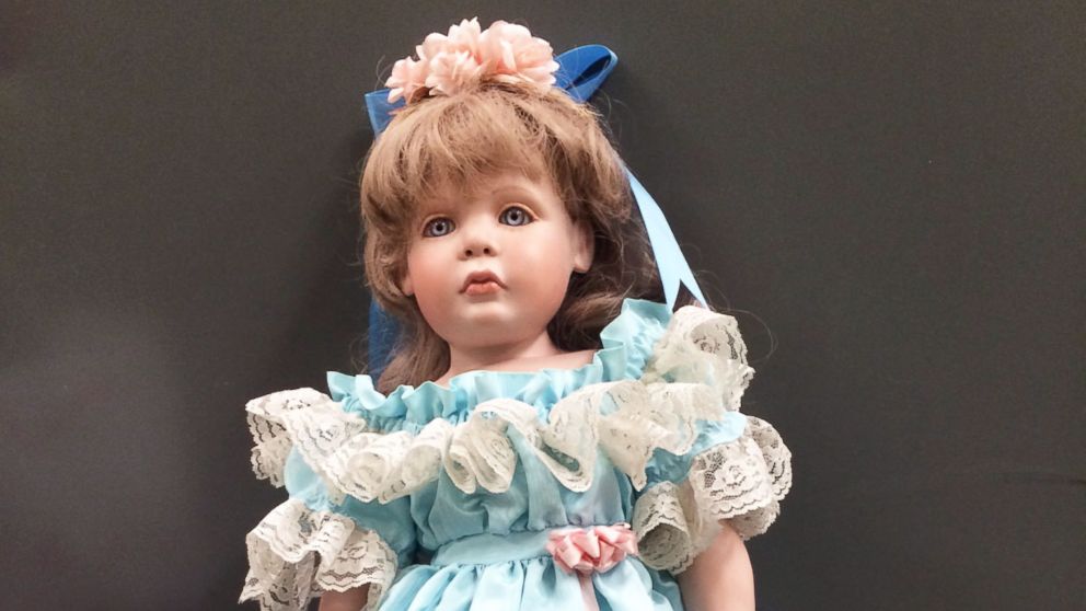 PHOTO: Porcelain dolls are mysteriously left on the doorstep of California families.