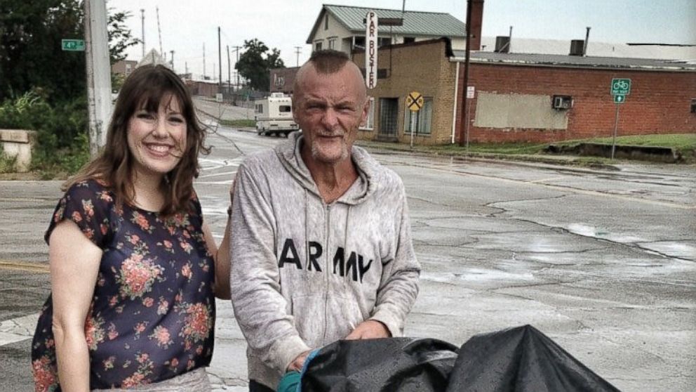 PHOTO: Dr. Hollie Black, 33, of Tulsa, Okla., had her car robbed and a homeless man named Rayburn West found and returned her important medical documents when he found them in the street.