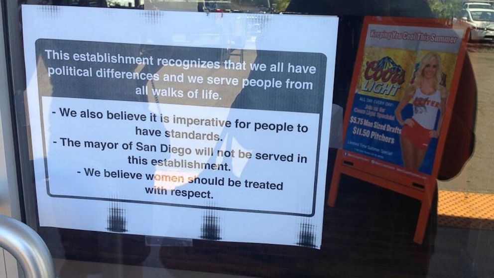 PHOTO: Francis Barraza tweets, "My local @hooters wont serve Bob #Filner. #stepintoawesome #respect #lunch"