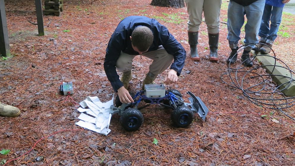 PHOTO: Tick Rover