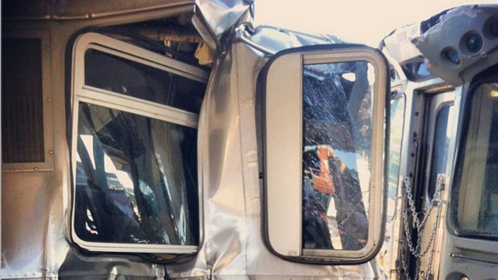 PHOTO: CTA trains collided in Chicago