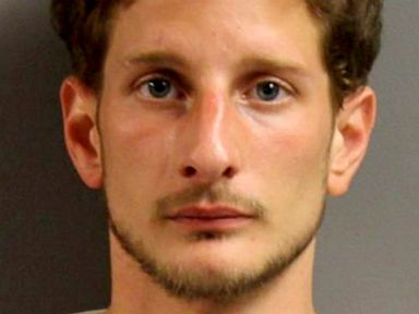 Robber Caught After Leaving Note From Mom at Scene
