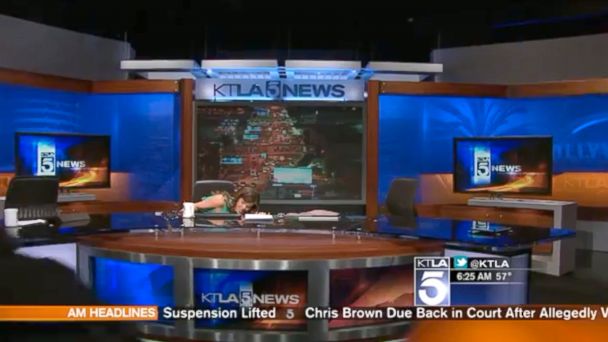 Earthquake Rattles La Tv Anchors Abc News