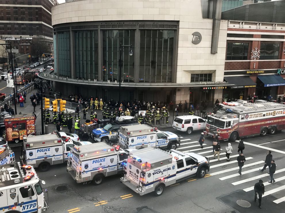 PHOTO: Emergency vehicles gather at the Atlantic Avenue Terminal after a commuter train derailed, Jan. 4, 2017, in Brooklyn, New York.