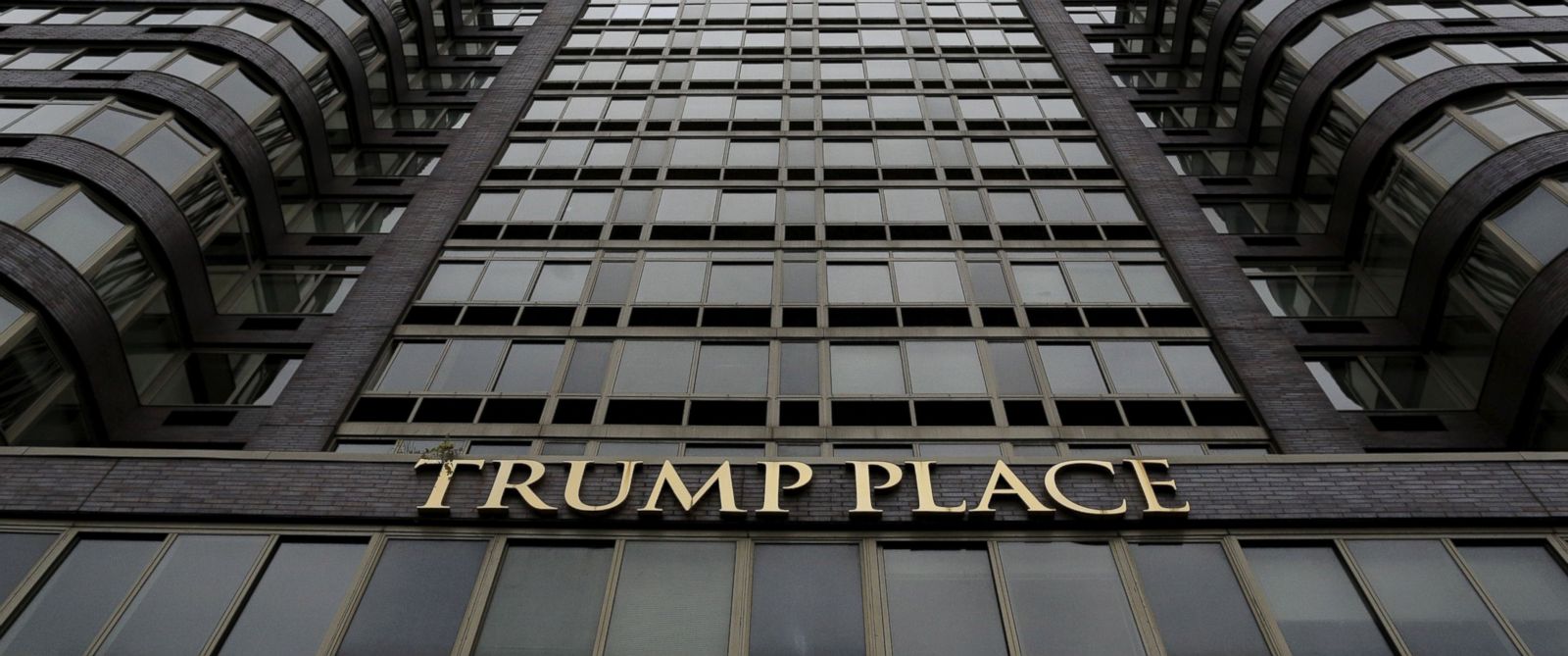 Trump Name to Be Removed From NYC Apartment Buildings - ABC News