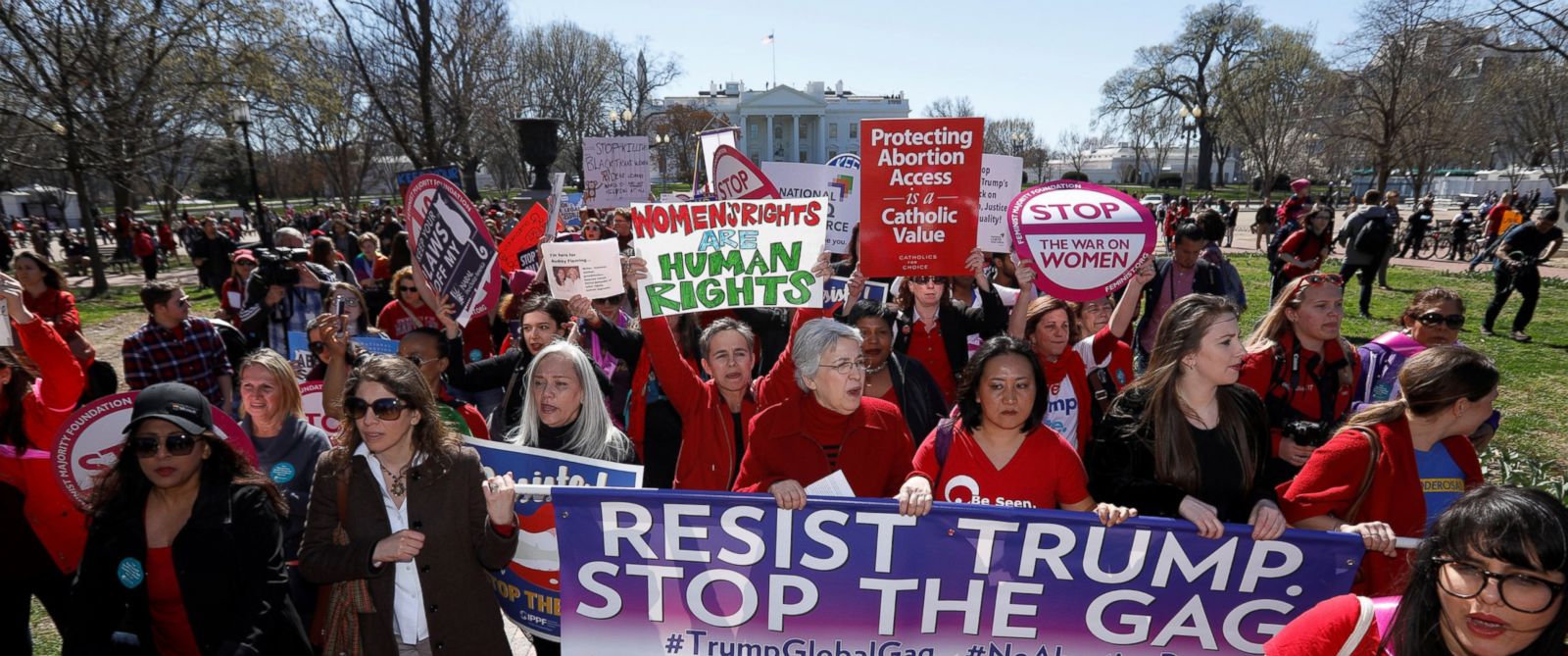 Women Go On Strike In Us To Show Their Economic Clout Abc News 