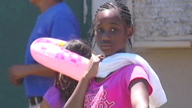 PHOTO: Jermyasha Scales helped pull a drowning victim from an apartment complex Pool, Nashville Tenn., June 13, 2012.
