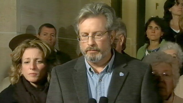 VDIEO: Dr. William Petit reacts to the sentencing of Joshua Komisarjevsky.