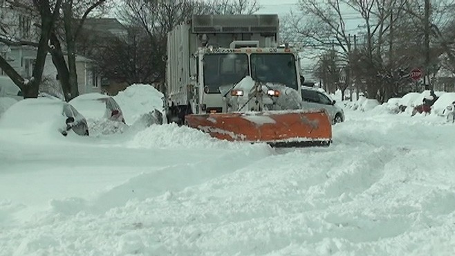 VIDEO: Parked Snow Plow Caught on Tape