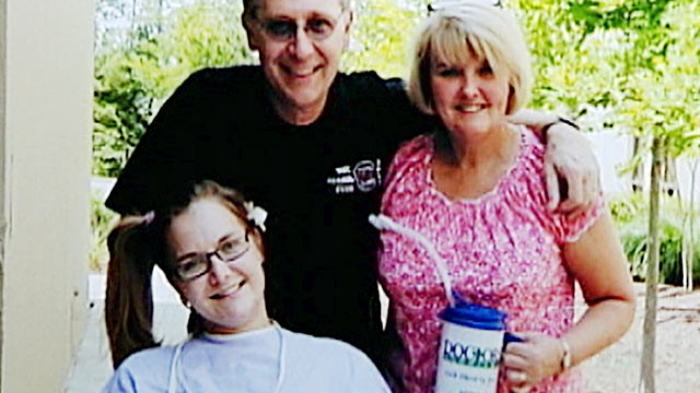 PHOTO: Aimee Copeland, the student recovering from flesh-eating disease, went outside for the first time in 49 days.