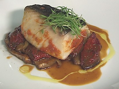 VIDEO: Scarpetta chef Scott Conant creates a fennel-fantastic baked fish.