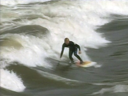 VIDEO: Surfer catch waves on the Colorado River.
