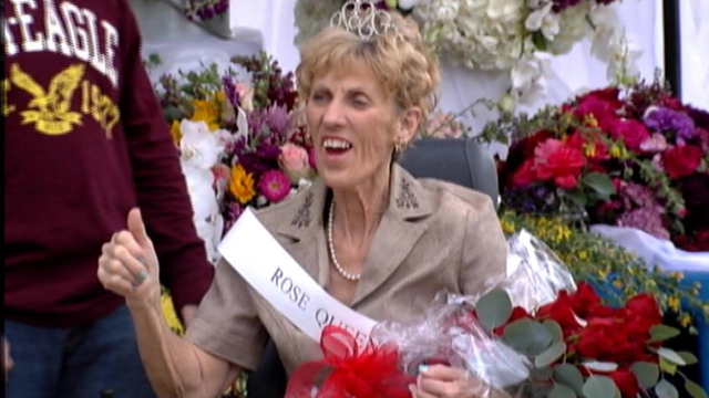 PHOTO: Mary Beth Brutsman, who was diagnosed with terminal throat cancer, always wanted to attend the Rose Parade in Pasadena, so her family brought the parade to her in Arizona.