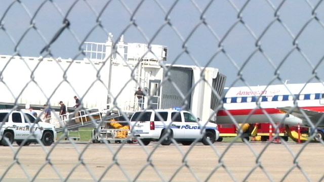 PHOTO: An unarmed man locked himself in the cockpit of an empty American Airlines plane at the Baton Rouge Metro Airport, Aug. 22, 2012, officials said.