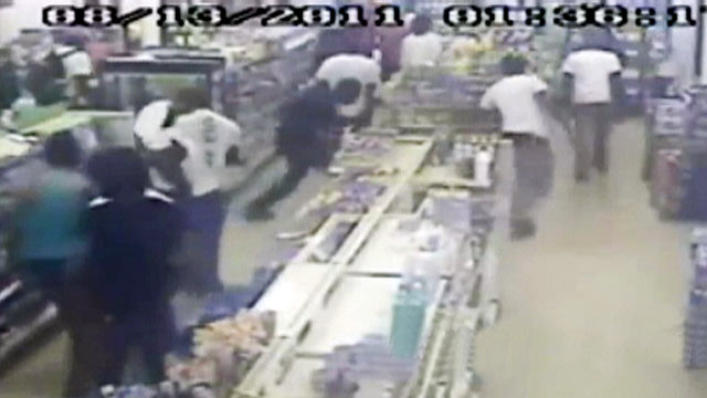 PHOTO: A flash mob invaded a convenience store in Germantown, Md. on Aug. 16, 2011.