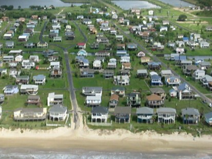 VIDEO: Rebuilding after hurricane hits
