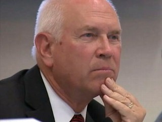 Mayor Apologizes for 'Inappropriate' Touching