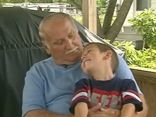 Grandpa Impaled, Child Calls 911