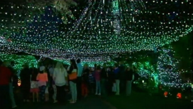 Australian family sets world record with 502,165 Christmas lights on home.