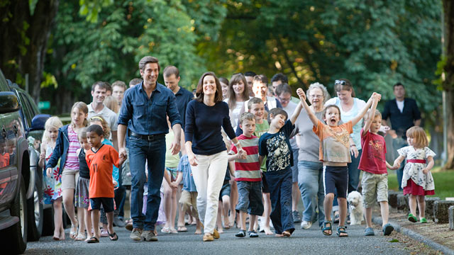 PHOTO: ABC News? David Muir and Sharyn Alfonsi headed to Seattle neighborhood in ?Made in America? series for ?World News.?