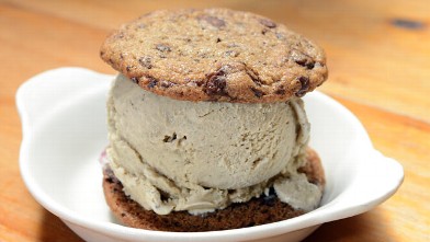 PHOTO: The Meatball Shop' signature ice cream sandwich, made with chocolate chip cookies and espresso ice cream for the center, is seen at their Brooklyn Location, July 20, 2012.