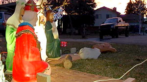 Photo: Baby Jesus, Mary Stolen From Nativity Scene: Display Has Been In Fort Collins Family For 40 Years