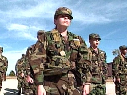 VIDEO: Military recruiters rake in new recruits