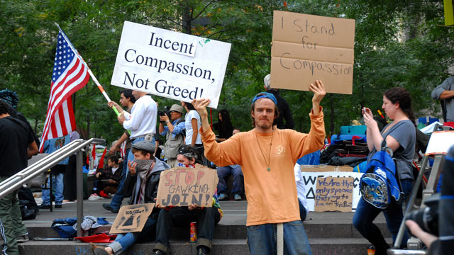 PHOTO: Demonstrators continue to Occupy Wall Street, Zuccotti Park, New York, Oct 11, 2011.