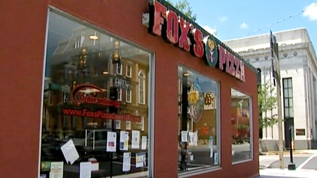 PHOTO: Fox's Pizza Den