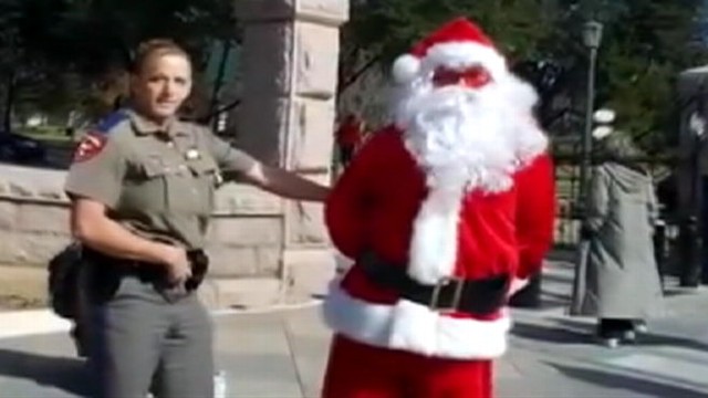 VIDEO: James Peterson was charged with criminal mischief at the Capitol building in Austin, Texas.