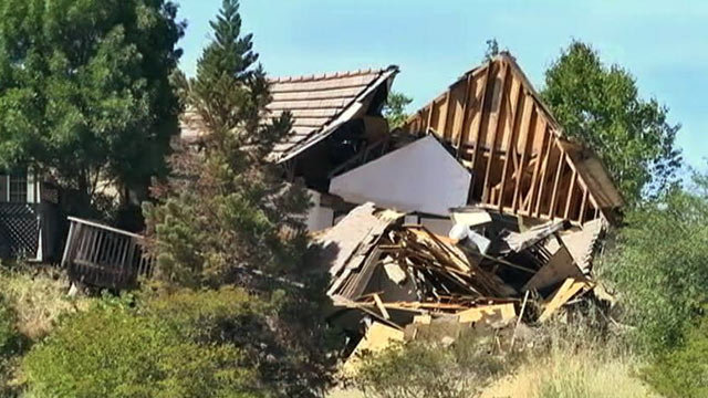 PHOTO: Several homes in Lakeside Heights, California have become abandoned due to them sinking into the ground, May 13, 2013.