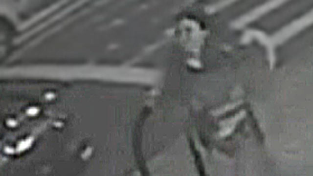 PHOTO: Detectives in New York are searching for a female suspect who fled a subway station after a man was fatally pushed in front of a train in Queens, N.Y.