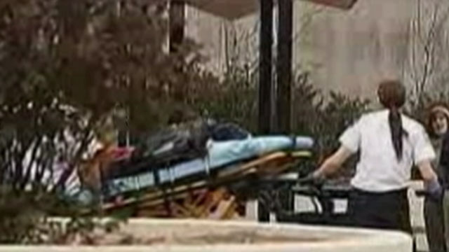 PHOTO: The scene outside the Tulsa County Courthouse where a shooting has resulted in multiple injuries, March 7, 2012.