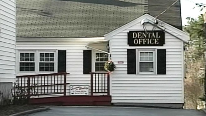 VIDEO: Dentist, 68, allegedly trades painkiller medication for sexual favors.