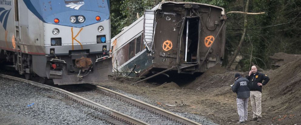 PHOTO: Investigators work at the scene of a Amtrak train derailment on Dec. 18, 2017 in DuPont, Wash.