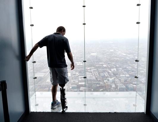 Zac Vawter Climbs Willis Tower