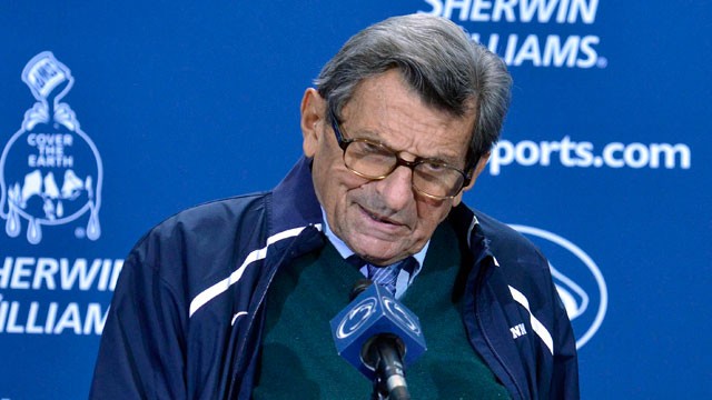 PHOTO: Penn State's Joe Paterno Cancels News Conference