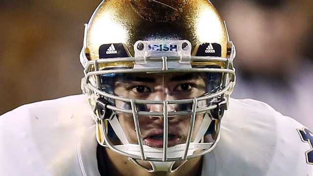 PHOTO: In this Nov. 10, 2012, file photo, Notre Dame linebacker Manti Teo waits for the snap during the second half of their NCAA college football game against Boston College in Boston.