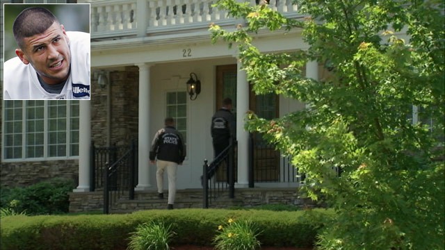 PHOTO: Police went back to the North Attenborough home of Aaron Hernandez, June 22, 2013.