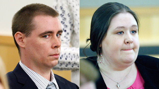 PHOTO: John Eckhart (L) and Alayna Higdon wait in a court room before their arraignment Wednesday, April 27, 2011, in Clark County Superior Court in Vancouver, Wash.