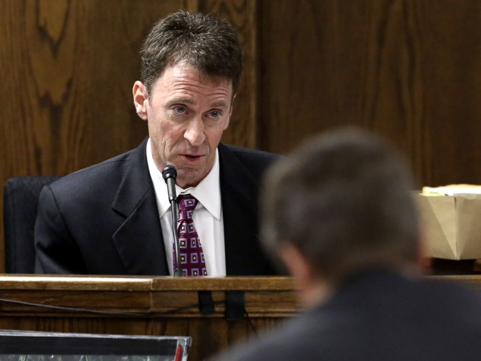 PHOTO: Psychiatrist Dr. Mitchell H. Dunn testifies during the capital murder trial of Former Marine Cpl. Eddie Ray Routh, Feb. 19, 2015, in Stephenville, Texas.