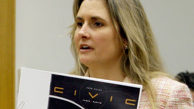 PHOTO: Heather Peters, who says her 2006 Honda Civic Hybrid never achieved the gas mileage Honda claimed in its advertising, pleads her case in Small Claims Court in Torrrance, Calif. on Jan. 3, 2012.