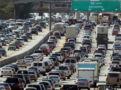 PHOTO: In this May 28, 2010 file photo, the rush hour commute starts in early afternoon and with greater intensity as traffic is jammed in both directions on Interstate 405 on the Westside of Los Angeles