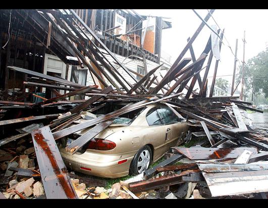 Hurricane Isaac Hits Land With Force