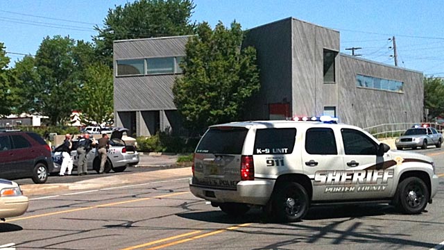 PHOTO: Police at hostage standoff
