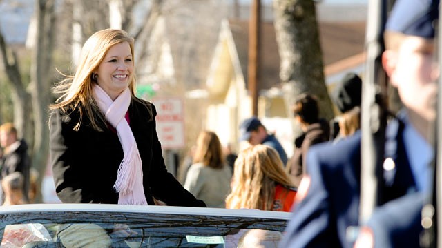 PHOTO: Jessica Lynch, who shot to fame as a POW during the Iraq war in 2003, is featured in the South Charleston, W.Va. Christmas Parade.