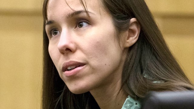 PHOTO: Defendant Jodi Arias talks with her attorney during her trial at Maricopa County Superior Court in Phoenix, April 25, 2013.